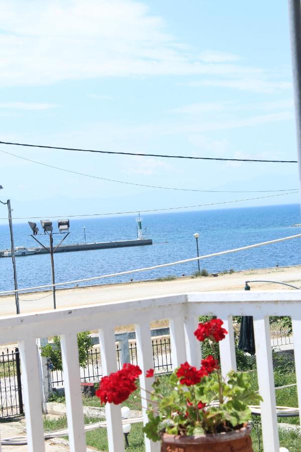 Davanti Al Mare Epanomi Exterior foto